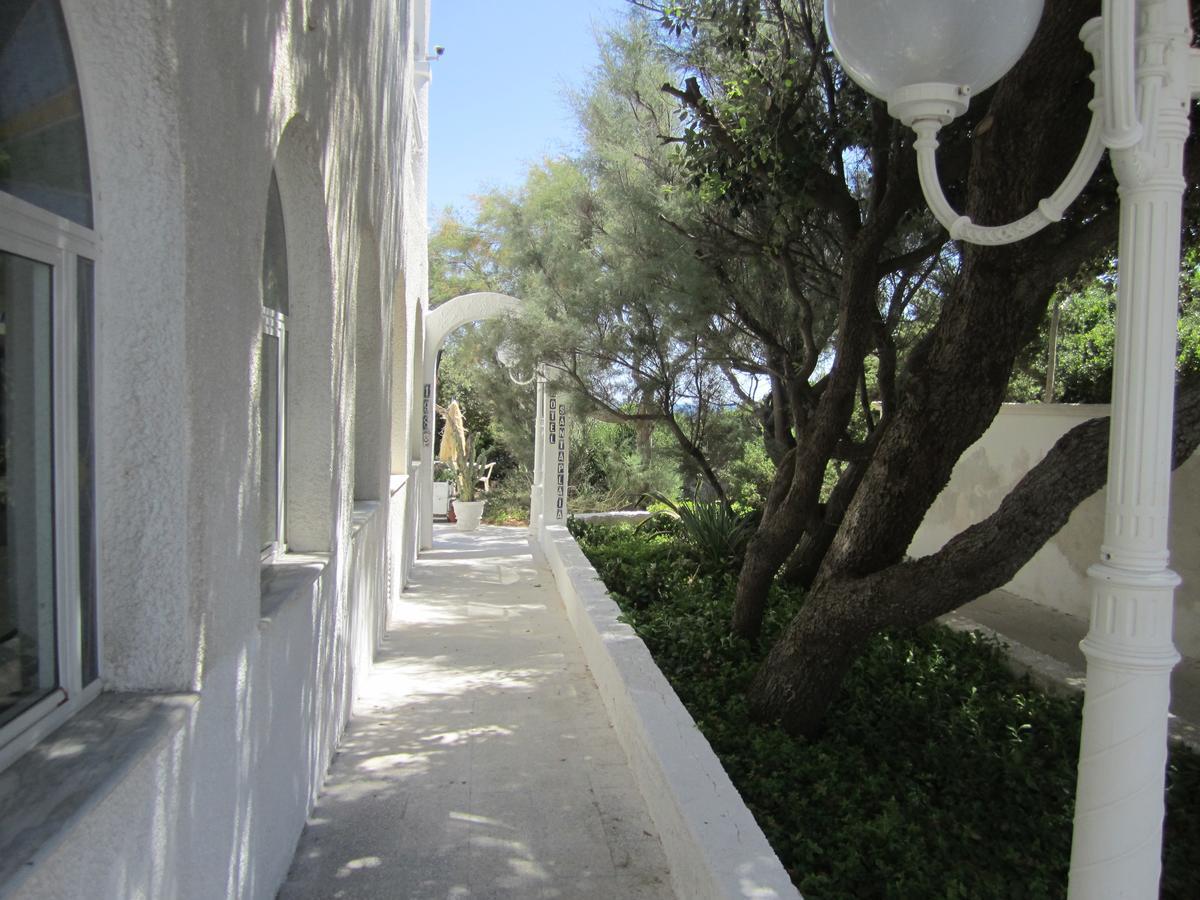 Hotel Caraibisiaco Sul Mare San Pietro in Bevagna Exterior foto